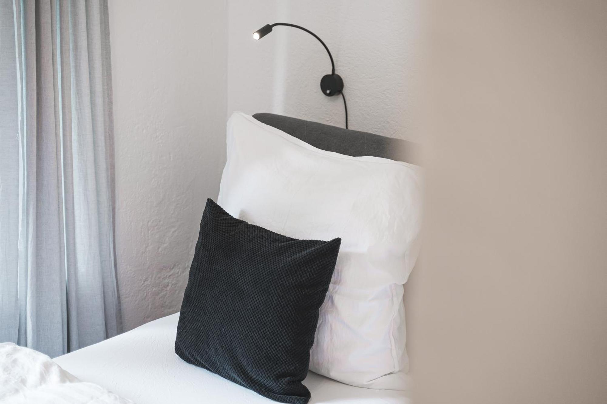 Kingsize Bett, Terrasse, Netflix, Zwei Zimmer Pforzheim Exterior photo